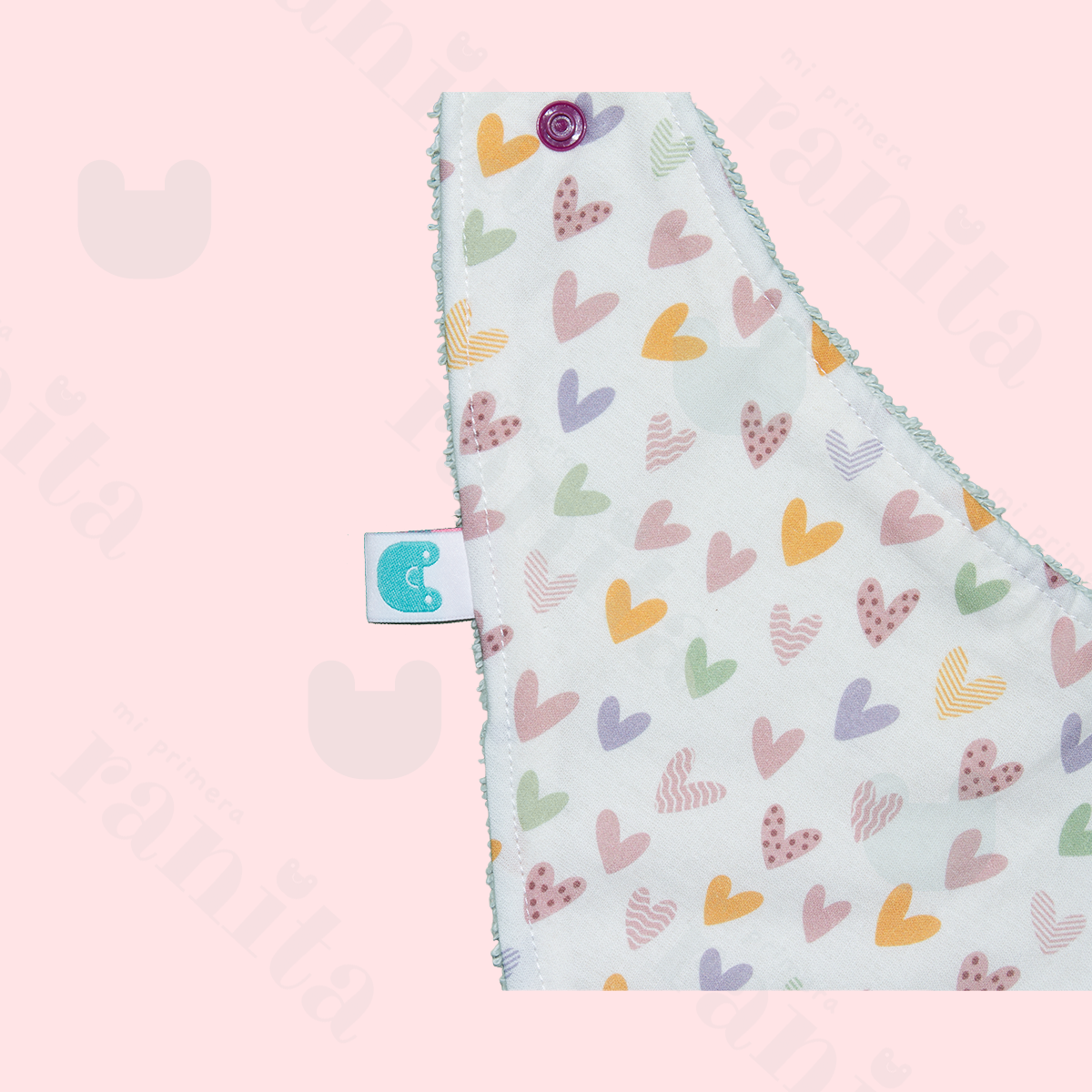 Babero Triangular Corazoncitos